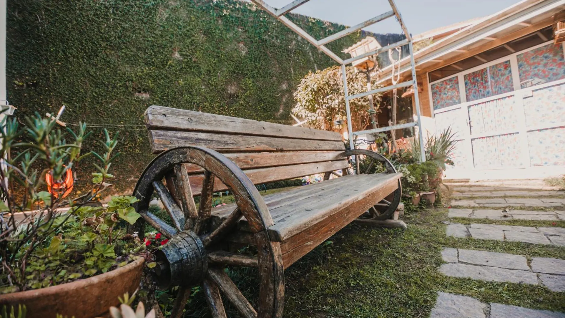 Portal Flores Suites Campos do Jordão Locanda
